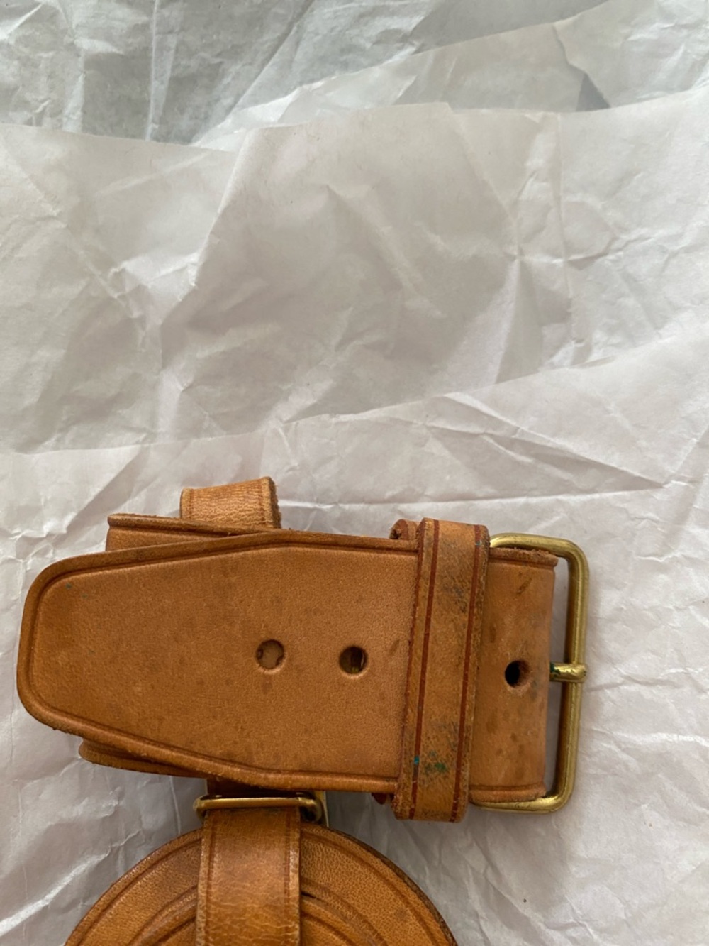 Louis Vuitton Tan Leather Luggage Tag with Gold-Tone Buckle and Poingnt set #4 - Picture 4 of 5